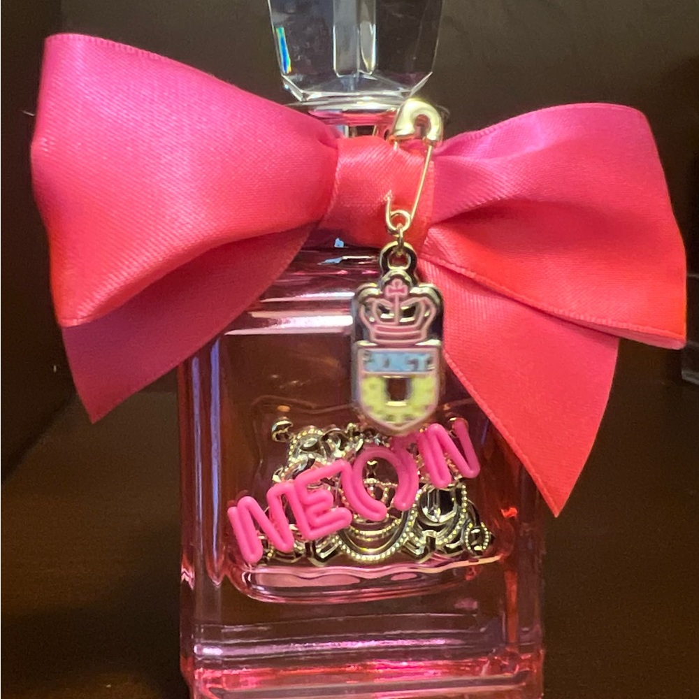Juicy Couture Viva La Juicy Neon Perfume